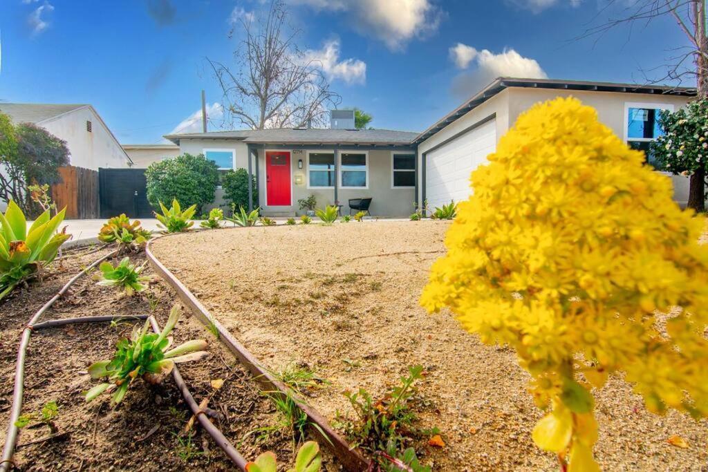 Beautiful 3 Bed 1 Bath Designer Home + Hot Tub Los Angeles Exterior foto